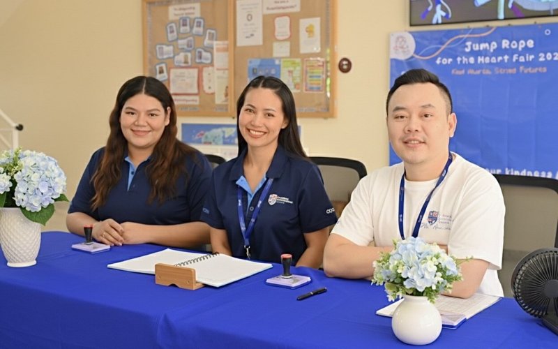 Tong Mona Mook Tong Mona Mook